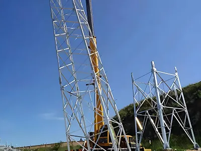 برج اتصالات من الفولاذي الزاويّ (الحديد الزاوية) رباعي القوائم - ارتفاع 40 متر