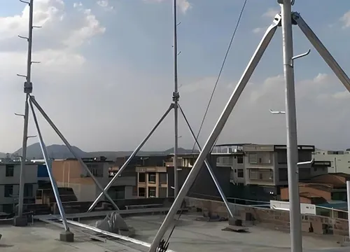 عمود تثبيت الهوائيات