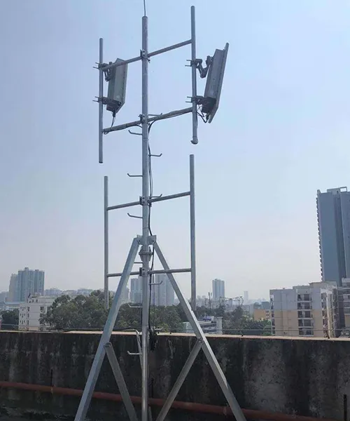 برج اتصالات فوق الأسطح (Roof-Top)